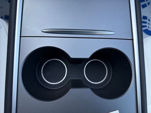 Used 2023 Tesla Model Y Long Range image 24