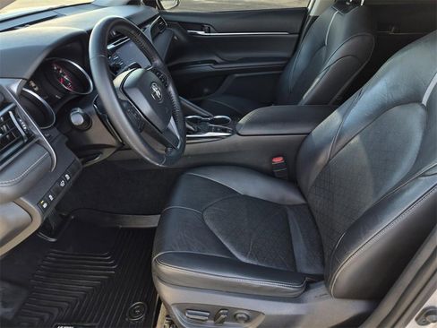 Used 2019 Toyota Camry XSE w/ Phone Cable & Charge Package image 31