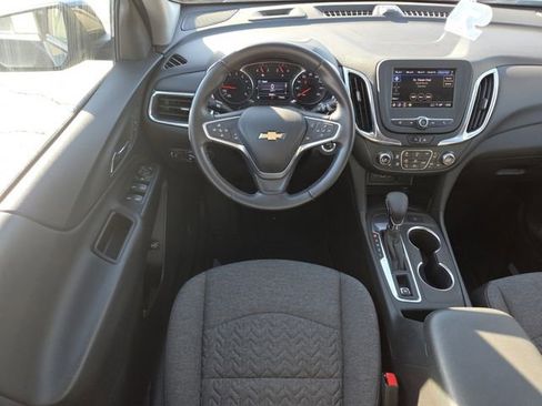 Used 2022 Chevrolet Equinox LT image 30