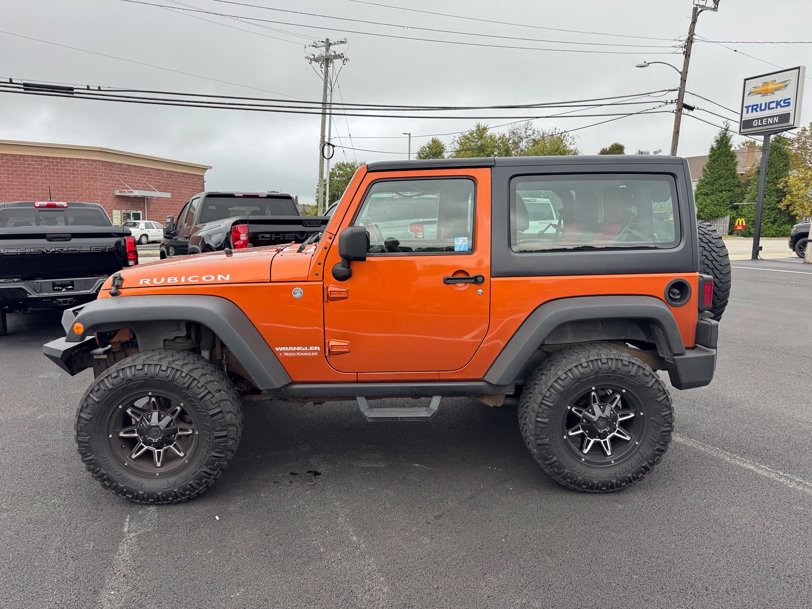 Used 2011 Jeep Wrangler Rubicon w/ Dual Top Group AWD/4WD image 3