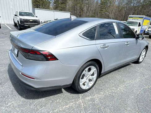 Used 2024 Honda Accord LX image 32