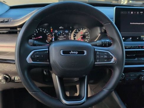 Used 2024 Jeep Compass Trailhawk AWD/4WD image 18