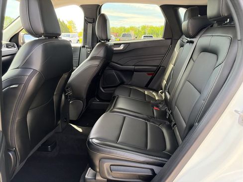 Used 2024 Ford Escape Platinum AWD/4WD image 29