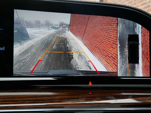 Certified 2023 Cadillac Escalade Premium Luxury image 18