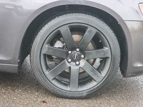 Used 2014 Chrysler 300 S image 14