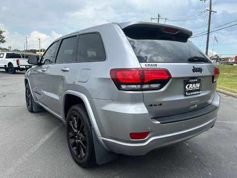 Used 2021 Jeep Grand Cherokee Laredo X AWD/4WD image 5