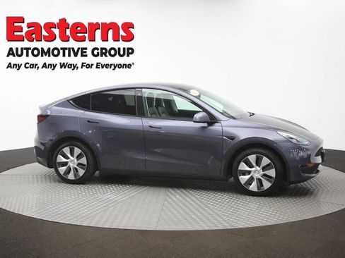 Used 2021 Tesla Model Y Long Range AWD/4WD image 41