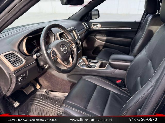 Used 2017 Jeep Grand Cherokee Limited RWD image 13