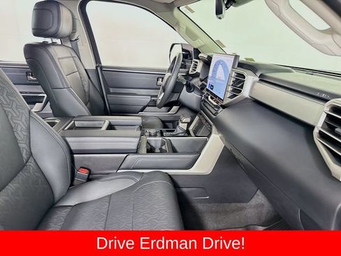 Used 2023 Toyota Tundra Limited AWD/4WD image 25