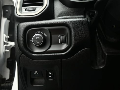 Used 2023 RAM 1500 Laramie image 12