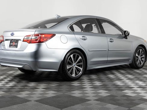 Used 2017 Subaru Legacy 2.5i Limited image 8