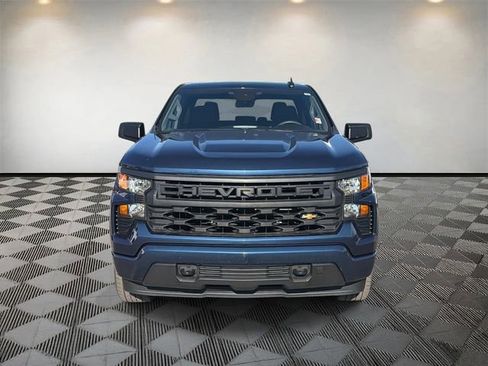 Used 2022 Chevrolet Silverado 1500 Custom image 2