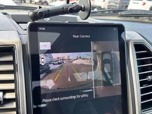 Used 2019 Ford F150 Platinum w/ Equipment Group 701A Luxury image 27