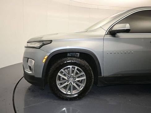 Used 2023 Chevrolet Traverse LT FWD image 9