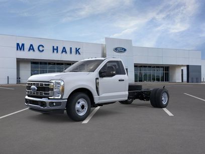 New 2025 Ford F350 XL w/ XL Chrome Package