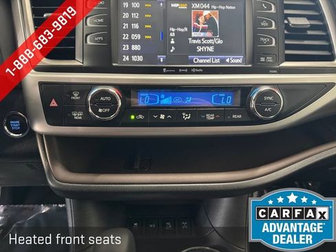 Used 2019 Toyota Highlander XLE w/ Carpet Mat Package (TMS) AWD/4WD image 4