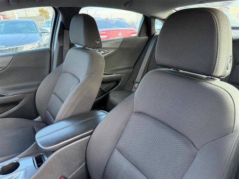 Used 2020 Chevrolet Malibu LT image 13