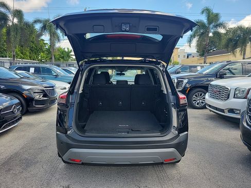 Used 2023 Nissan Rogue S AWD/4WD image 11