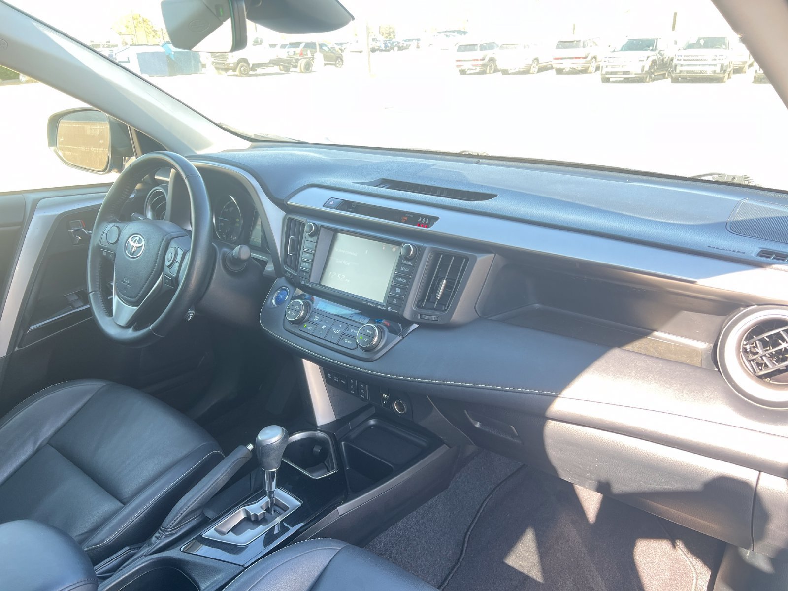 Used 2017 Toyota RAV4 Limited w/ Advanced Technology Package AWD/4WD image 33