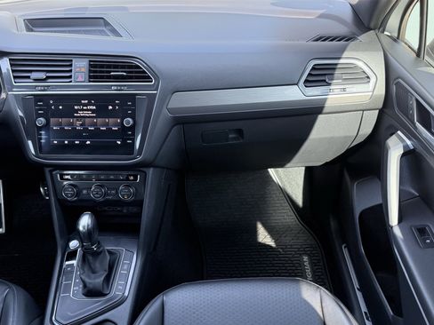 Used 2019 Volkswagen Tiguan SEL R-Line FWD image 58