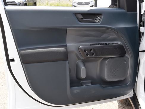 Certified 2026 Ford Maverick XL AWD/4WD image 9