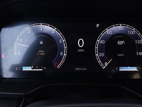 Certified 2023 Jeep Grand Cherokee Laredo image 23