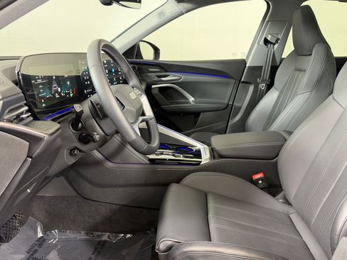 Certified 2025 Audi Q5 Prestige AWD/4WD image 5