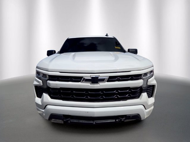 Used 2023 Chevrolet Silverado 1500 LT w/ Z71 Off-Road Package AWD/4WD image 6