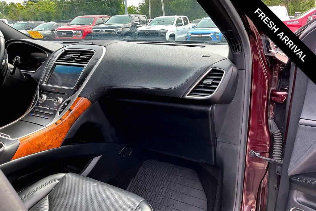 Used 2019 Lincoln Nautilus Reserve AWD/4WD image 25