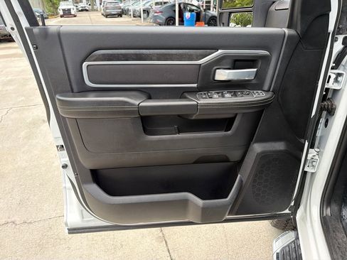 Used 2024 RAM 2500 Big Horn AWD/4WD image 20