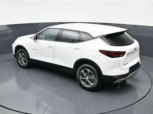 Used 2025 Chevrolet Blazer LT FWD image 36