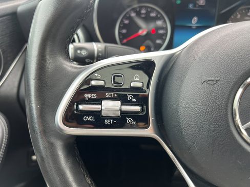 Used 2022 Mercedes-Benz GLC 300 4MATIC Coupe image 16