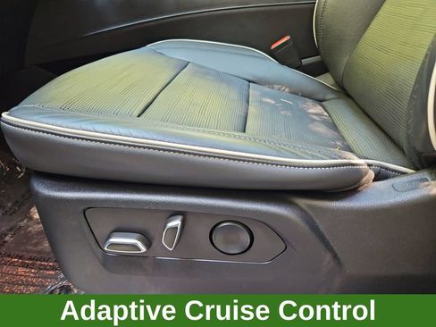 Used 2022 Cadillac Escalade Sport AWD/4WD image 25