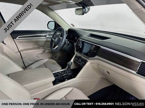 Used 2023 Volkswagen Atlas SE w/ Panoramic Sunroof Package AWD/4WD image 30