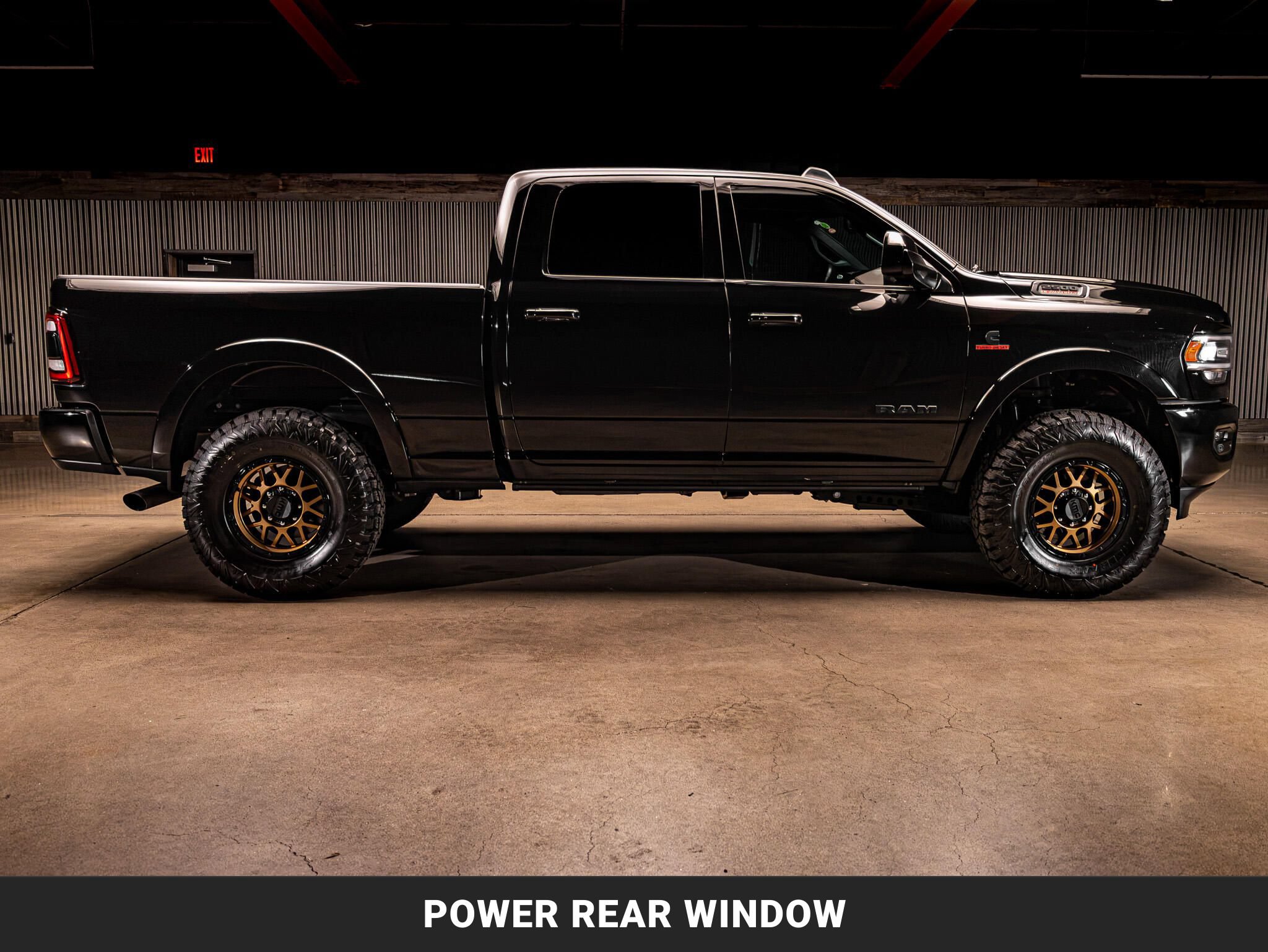 Used 2022 RAM 2500 Laramie w/ Night Edition AWD/4WD image 10