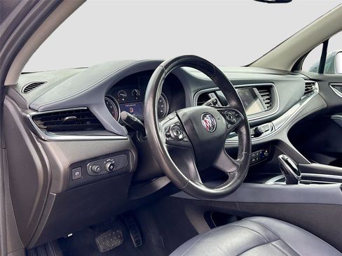 Used 2020 Buick Enclave Essence w/ LPO, Cargo Package FWD image 9