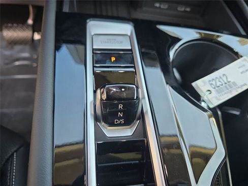 New 2026 Volkswagen Atlas SE image 21