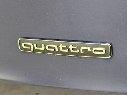 Used 2022 Audi Q3 2.0T Premium w/ Black Optic Sport Package AWD/4WD image 5