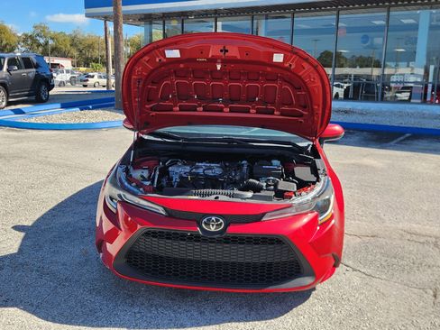 Used 2021 Toyota Corolla LE image 18