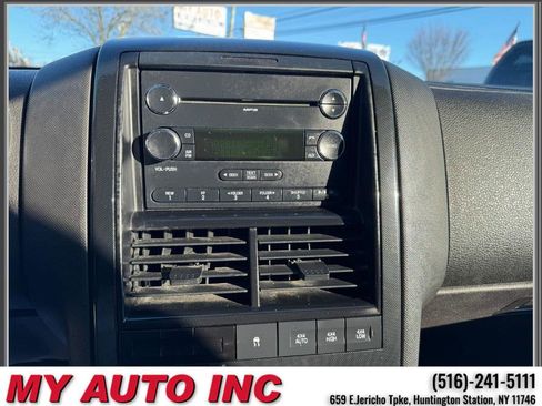 Used 2010 Ford Explorer Sport Trac XLT image 17