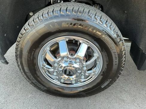 Used 2023 Chevrolet Silverado 3500 LTZ w/ LTZ Convenience Package AWD/4WD image 14
