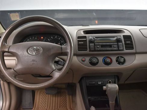 Used 2004 Toyota Camry LE FWD image 8