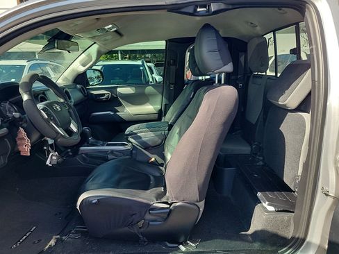 Used 2021 Toyota Tacoma SR5 image 21