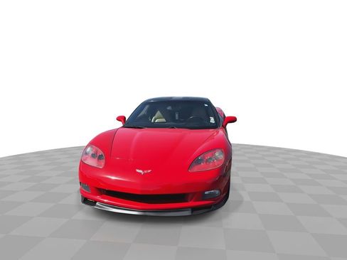 Used 2006 Chevrolet Corvette Coupe w/ Preferred Equipment Group RWD image 3