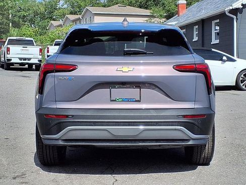 Used 2025 Chevrolet Blazer EV LT FWD image 6