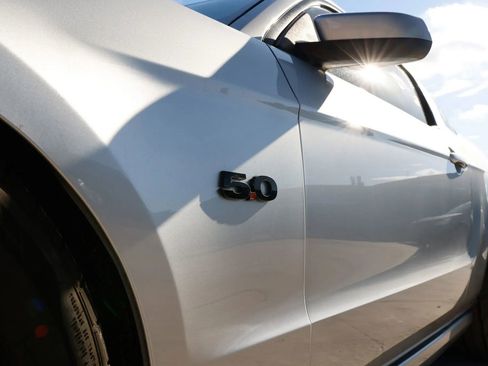 Used 2014 Ford Mustang GT image 35