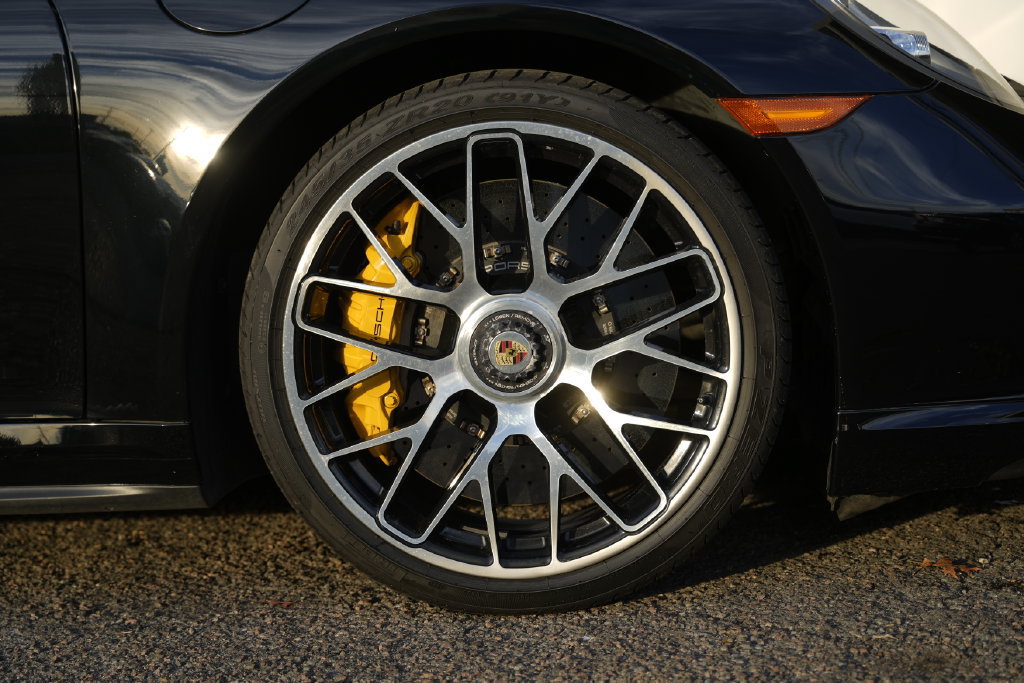 Used 2014 Porsche 911 Turbo S AWD/4WD image 15