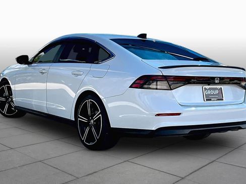 Used 2025 Honda Accord Sport image 11