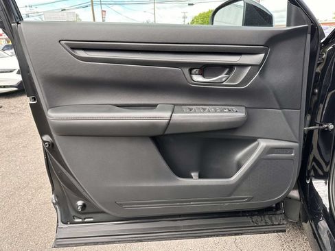 Used 2024 Honda CR-V Sport image 8