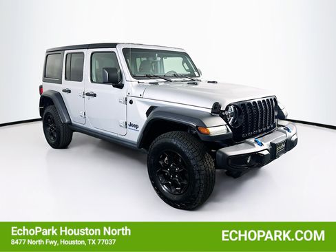 Used 2023 Jeep Wrangler Unlimited w/ Cold Weather Group AWD/4WD image 1